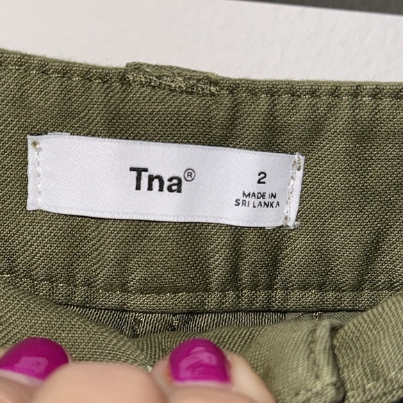 TNA Aritzia Green Cargo Pant⭐️ - Picture 5 of 13